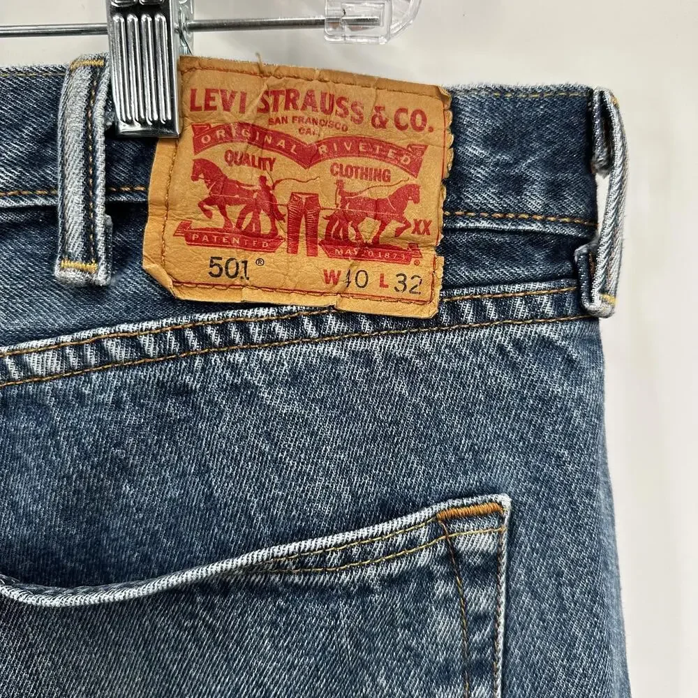 Levis 501 Jeans Mens 40x32 Blue Denim Straight Leg Button‎ Fly Classic Fit